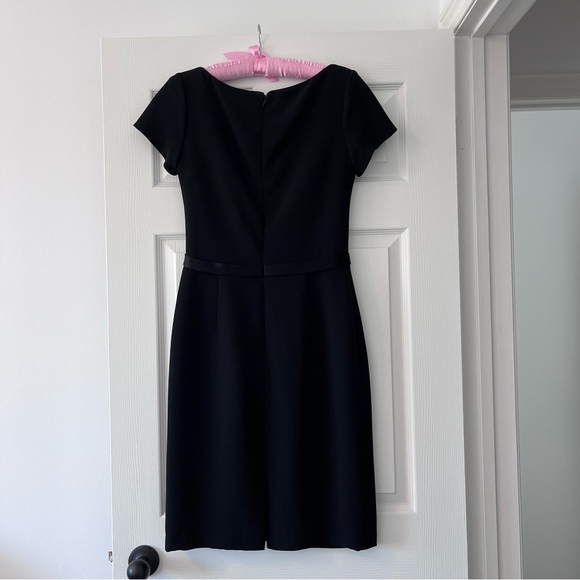 Perfect for holiday parties! Stunning classical, short sleeved, cocktail dress - Picture 2 of 4